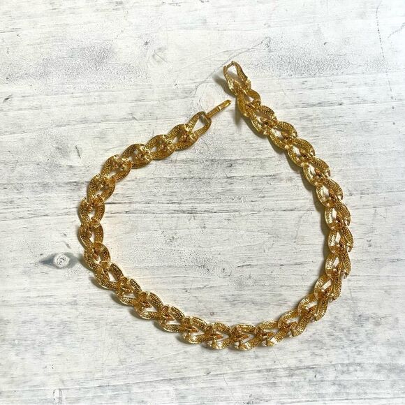 Napier vintage red enamel link necklace - Picture 8 of 10